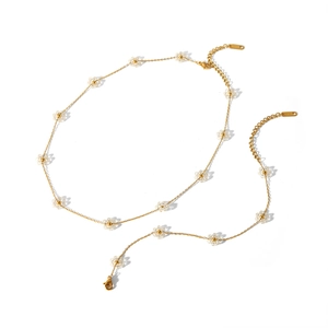 18k gold plated stainless steel four-petal flower necklace and bracelet jewelry set