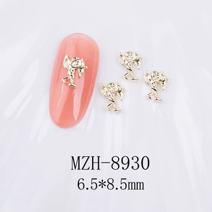 Detail von 3D-Gold-Cupido-Nagelcharme MZH-8930 mit aufwendiger Legierungsschnitzerei für Nagelkunst