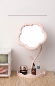 Miroir de table en forme de fleur rose avec plateau de rangement et tige à feuilles