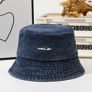 Sombrero de sol unisex de mezclilla lavada con bordado de tiburón y rejillas de ventilación