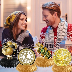 Set de centres de table en nid d'abeille pour Nouvel An avec horloge et champagne