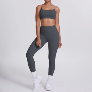 Dunkelgraues Yoga-Set aus Nylon mit überkreuztem Rücken-BH und hoch taillierter Leggings