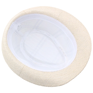 Dettaglio interno del cappello di paglia che mostra la fibra di carta e la fascia tergisudore