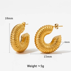 Detail showing dimensions of gold twisted hoop earrings with 18mm height and 5g weight