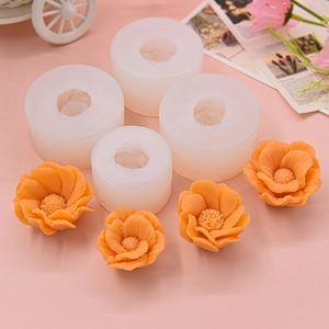 Moules en silicone pour bougies et savons en forme de rose avec détails de pétales