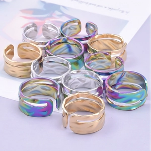 Adjustable 304 stainless steel rings with hammer pattern in gold, silver and rainbow colors