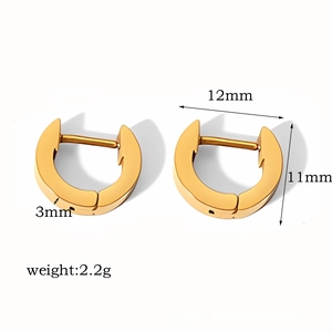 Detail view of 18k gold stainless steel hoop earrings with 12mm diameter and 2.2g weight