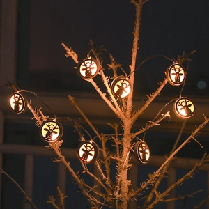 Nordic wooden reindeer head LED string lights with warm white glow for Christmas decor
