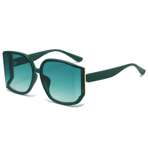 Gafas de sol de mariposa de gran tamaño con montura verde y lentes degradadas