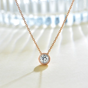 Elegant rose gold S925 silver necklace featuring a sparkling round zircon pendant