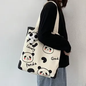 Weiße Panda-Leinentasche für Damen mit süßem Plüsch-Anhänger und großem Volumen