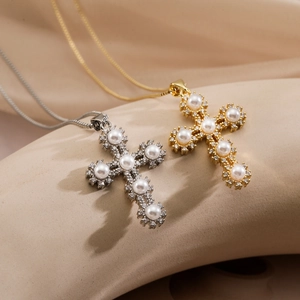 Collana Con Pendente A Croce In Rame Con Perla Artificial E Zircone Placcato Oro Gioielli Di Moda Accessorio Elegante Per Donne