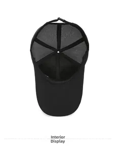 Vue intérieure d'une casquette de baseball noire avec coutures renforcées et maille aérée
