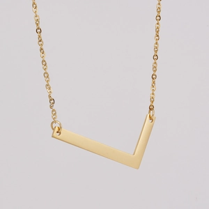Collar minimalista de acero inoxidable oro de 18K con colgante en forma de V mujer