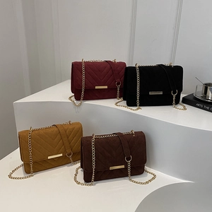 Retro Suede PU Chevron Quilted Shoulder Bag With Golden Chain Strap Fashion Commuter Flip Magnetic Square Crossbody Bag Women