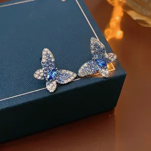Pendientes De Mariposa Aleación Diamante De Imitación Con Poste De Plata Degradado Azul Vintage Elegante Joyería Para Mujer