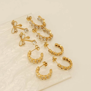 Set of four 18k gold plated stainless steel geometric earrings with sparkling crystals