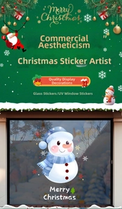Détail d'un autocollant de fenêtre bonhomme de neige imprimé UV avec vœux de Noël