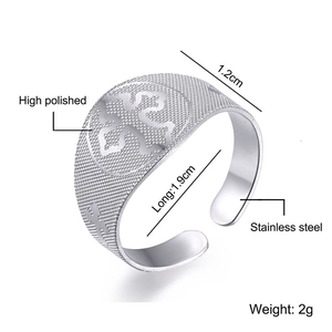 Detailed size and weight specs for the vintage stainless steel cross ring in silver