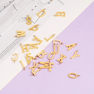 Polished gold stainless steel 26 alphabet letter charms for DIY jewelry making necklaces