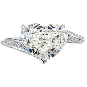 Elegante anillo abierto de turmalina rosa en forma de corazón con detalles en pavé plata
