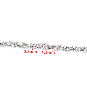Detail of 0.8mm wire thickness and 4.1mm width on stainless steel oval link chain