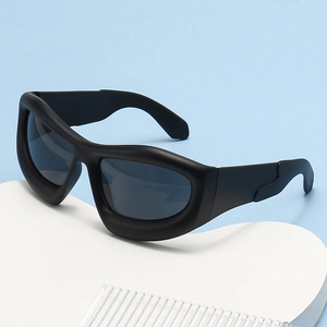 Lunettes De Soleil Enveloppantes Futuristes Y2K Monture En Plastique UV400 Oversized Punk Hip Hop Pour Hommes Femmes