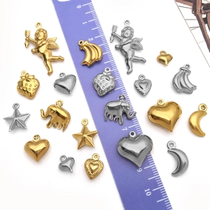 Pendentifs assortis en acier inoxydable or et argent avec règle de mesure