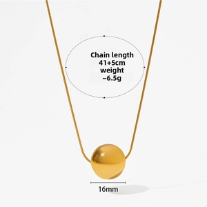 Detail showing 16mm gold hollow ball pendant on 41+5cm chain with 6.5g weight info