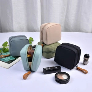 Portable nylon square cosmetic bags in multiple colors with fashion zipper pullers