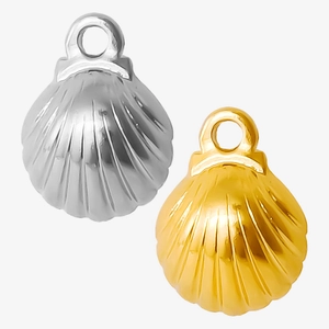 Detail of 304 stainless steel shell pendants in gold and silver for DIY jewelry