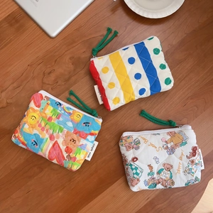 Quilted floral mini pouch set with zip closure for earphones and card storage