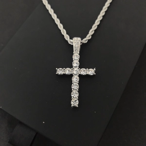 Hip hop silver titanium steel cross pendant necklace with sparkling diamonds and twist chain