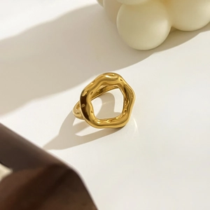 Irregular wave-shaped 18K gold plated S925 sterling silver ring with organic fluid design