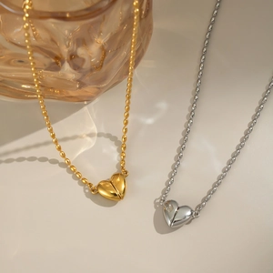 Colliers à pendentif cœur magnétique en or et argent avec des chaînes à boules fines