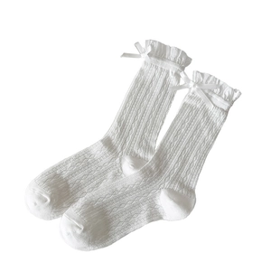 White cotton girls' socks with elegant lace ruffles and bowknot details for Mary Janes