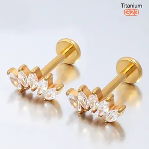 Stud de labret en titane F136 en forme d'éventail avec cinq zircons marquises blancs et plat