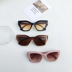 Vintage Cat Eye Sunglasses UV400 Protection Resin Frame PC Lens Outdoor Fashion Streetwear For Women