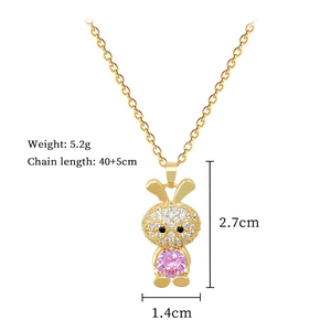 Details zur Hasenkette mit rosa Edelstein und verstellbarer 45cm Edelstahl-Kette
