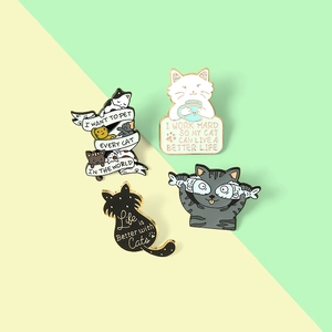 Lot de 4 badges en émail chat mignon avec citations drôles sur fond vert et jaune
