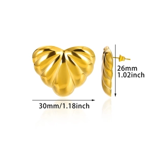 Detailed size specifications for 18K gold-plated heart earrings with geometric texture