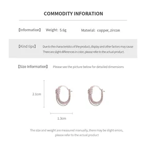 Dettaglio dimensioni orecchini in rame da 2,1 cm con zirconi a più strati