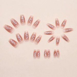 Set di 24 unghie finte a ballerina sfumate rosa nude con dettagli in lamina d'argento