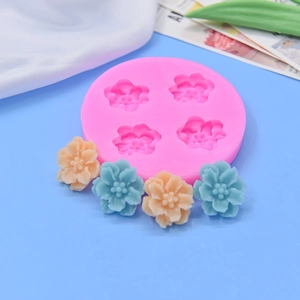 Stampo in silicone rosa con quattro cavità per torte fai da te e candele artigianali