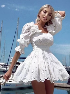 Abito Mini in Pizzo con Occhielli e Ricami Elegante Scollo Quadrato Manica a Palloncino Volant Linea a Trapezio Estate Vacanza