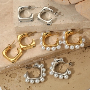 C-Shaped Hoop Earrings For Women 316 Stainless Steel Shell Artificial Pearl Inlaid Waterproof Geometric Square Minimalist Fashion