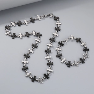 Ensemble collier et bracelet pour homme en acier titane avec croix bicolore noir et argent