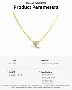 Detail of S925 sterling silver heart necklace with 5A zircon and 18K gold plating