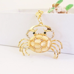 Gold Cat Eye Stone Crab Keychain With Rhinestones Zinc Alloy Bag Charm Car Key Ring Pendant For Women Creative Jewelry Gift