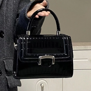 Women Crocodile Embossed PU Leather Shoulder Crossbody Bag Shiny Patent Small Square Handbag With Silver Hardware